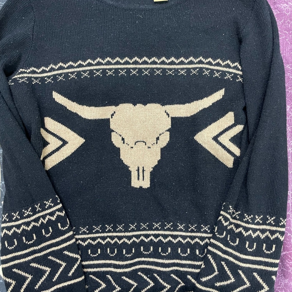Women’s Wrangler Black and Tan Crewneck Sweater